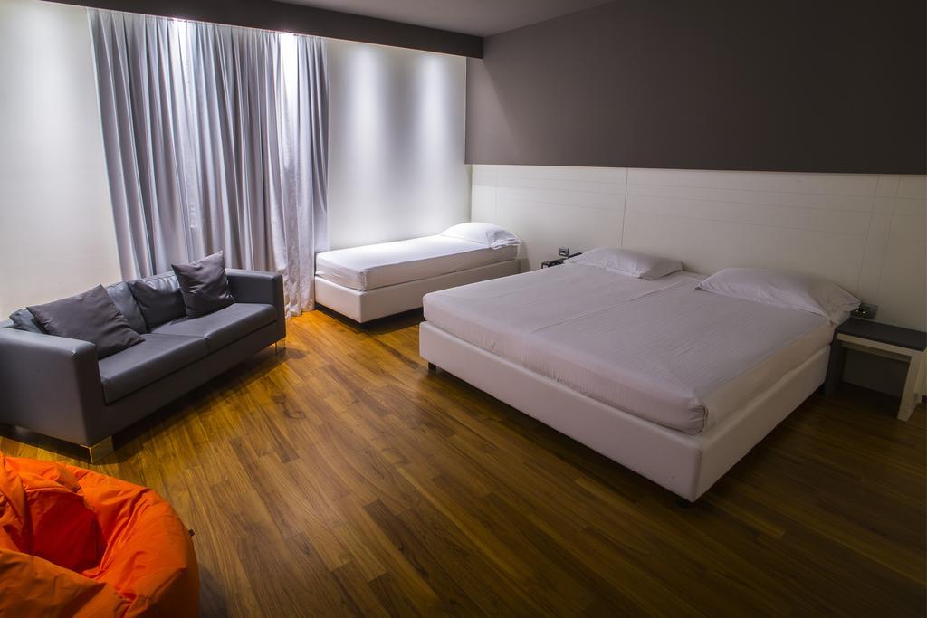 Hotel Mariet โรมาโนดิลุมบาร์เดีย ห้อง รูปภาพ