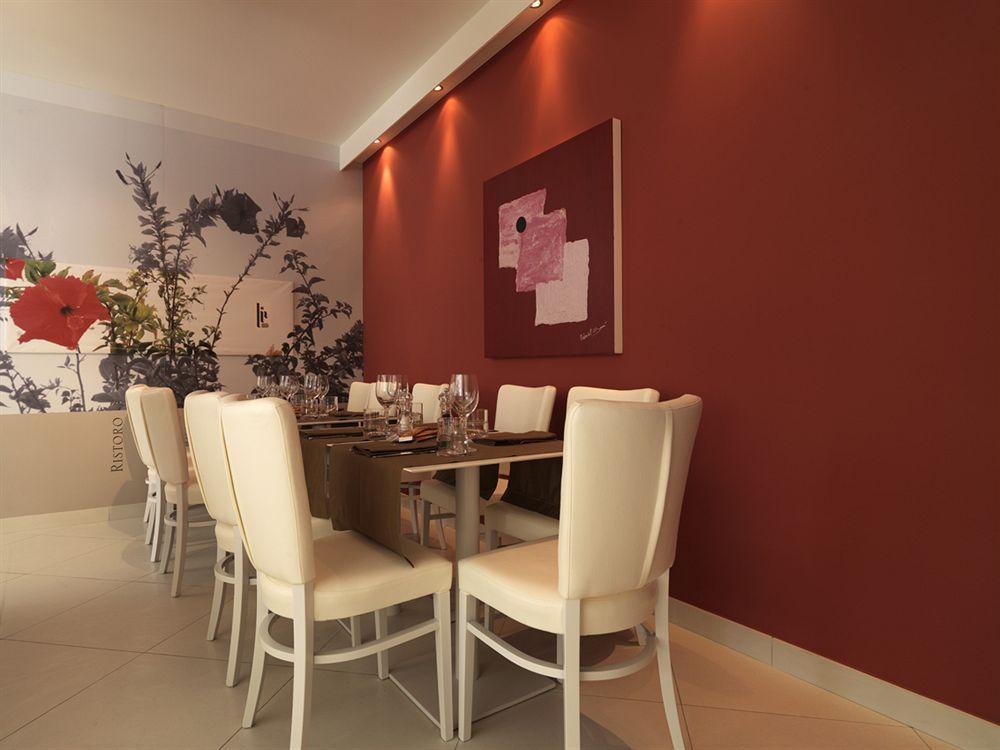 Hotel Mariet โรมาโนดิลุมบาร์เดีย ภายนอก รูปภาพ