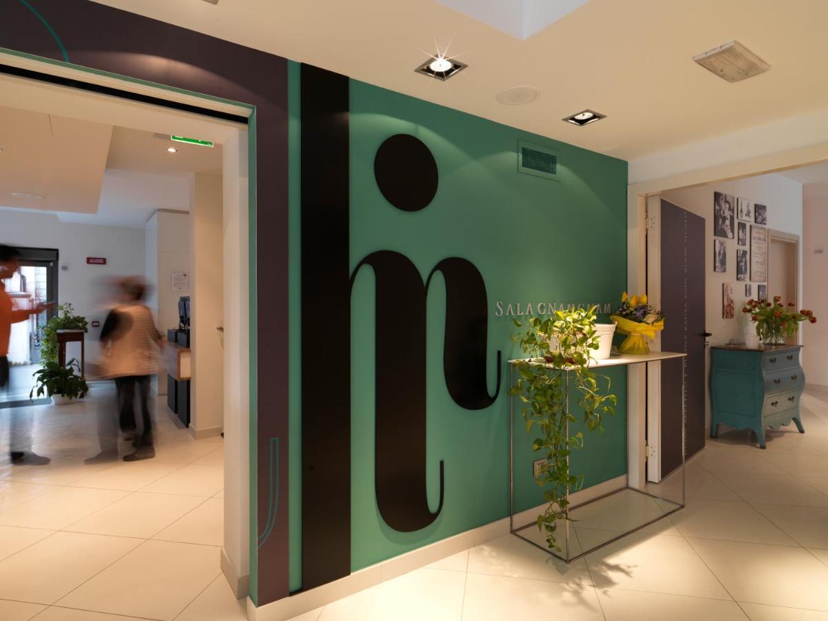 Hotel Mariet โรมาโนดิลุมบาร์เดีย ภายนอก รูปภาพ